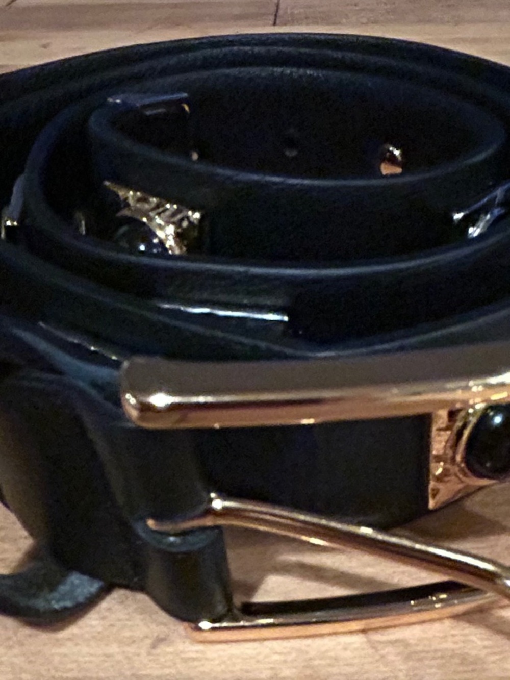 Aureum Collective Black Leather Belt with two tone hardware - Picture 4 of 10